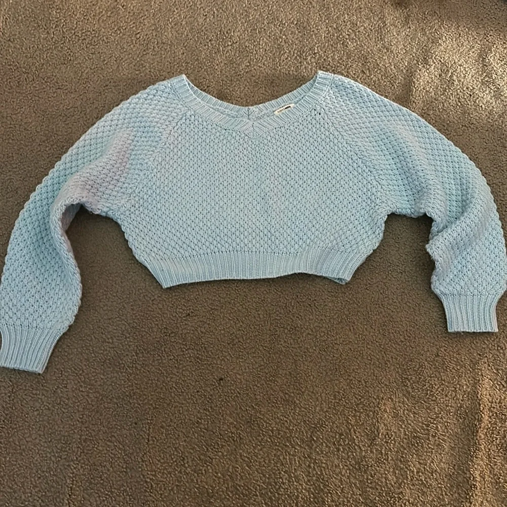 ❄️ GORGEOUS SWEATER! ❄️ - Picture 1 of 2